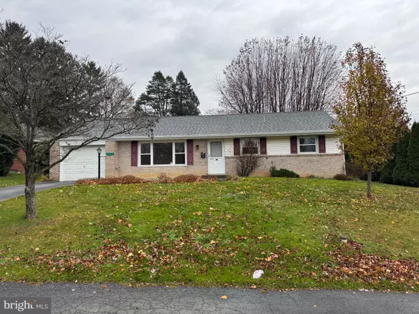 232 CIRCLE DR, Quarryville, PA 17566