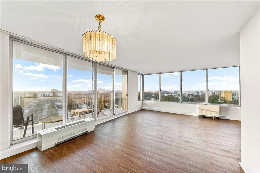 3900-00 FORD RD #17P, Philadelphia, PA 19131