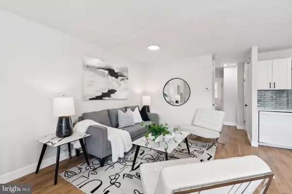 Philadelphia, PA 19154,10852 RAYLAND RD