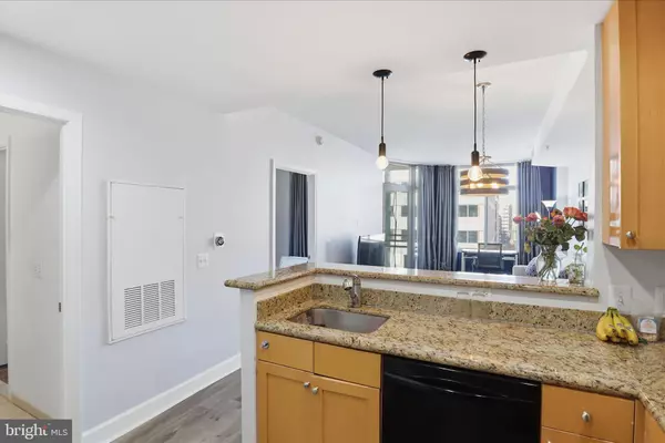 Arlington, VA 22202,3600 S GLEBE RD #815W