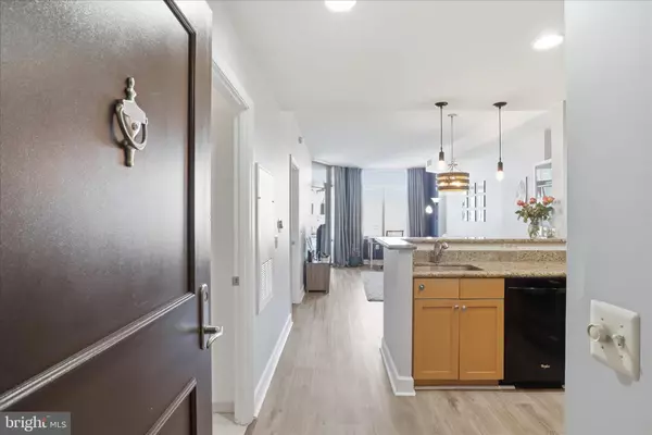 Arlington, VA 22202,3600 S GLEBE RD #815W