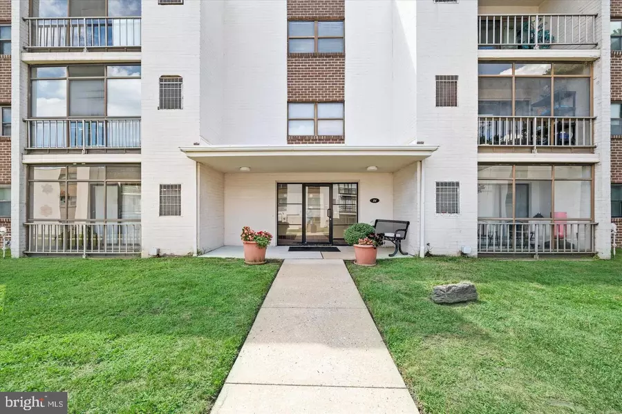 60 WELSH TRACT RD #B206, Newark, DE 19713