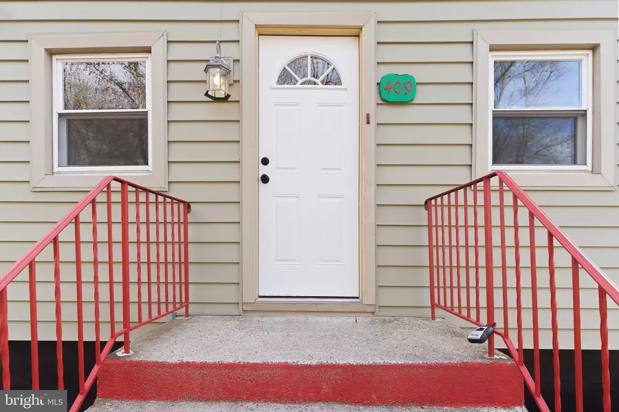 409 CEDAR AVE, Lindenwold, NJ 08021