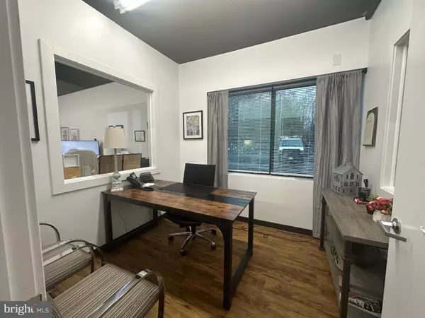 3215 PEOPLES DR DR #110, Harrisonburg, VA 22801