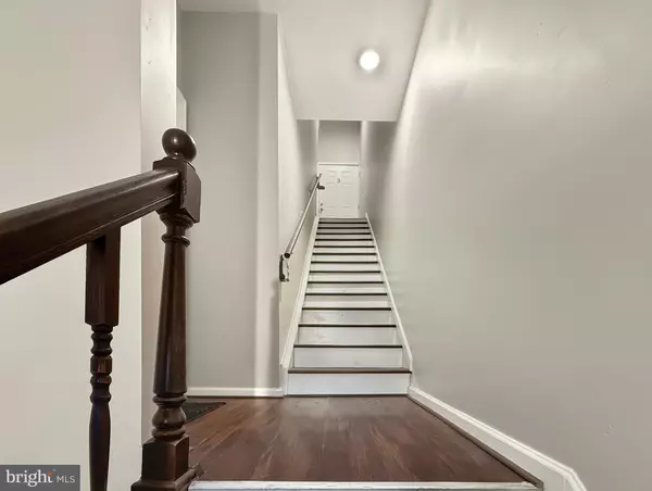 Baltimore, MD 21202,135 E NORTH AVE #2