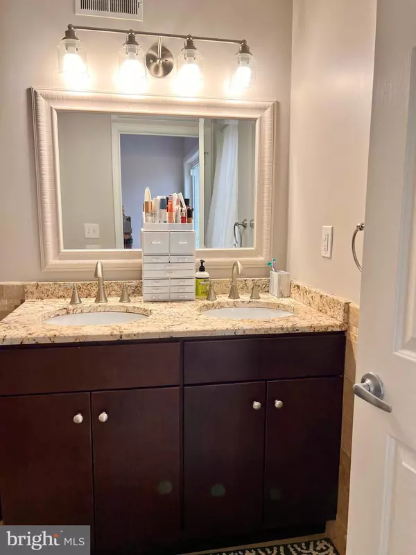 Philadelphia, PA 19147,1211 WEBSTER ST