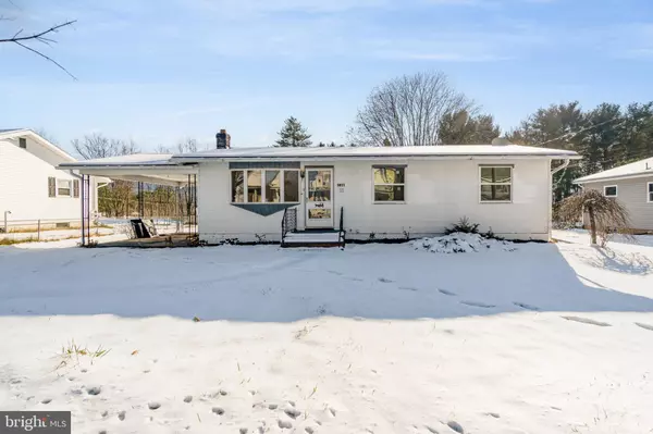 Hegins, PA 17938,1011 E MAIN ST