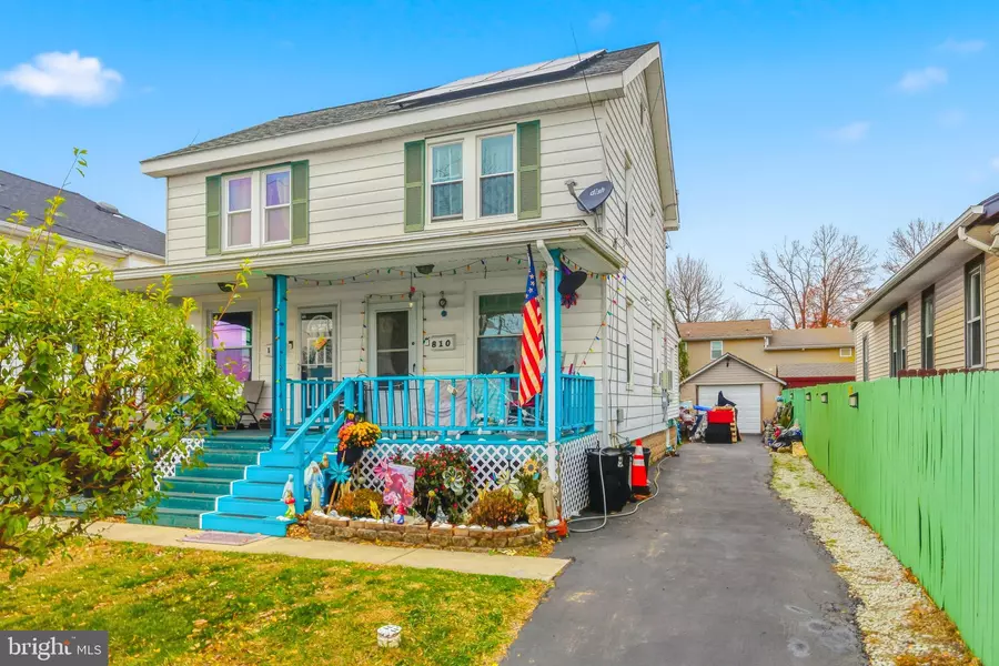 810 PLEASANT AVE, Upper Chichester, PA 19061