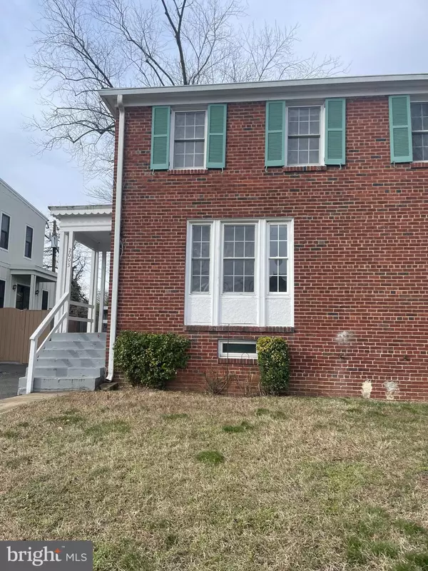 2003 27TH ST S, Arlington, VA 22206