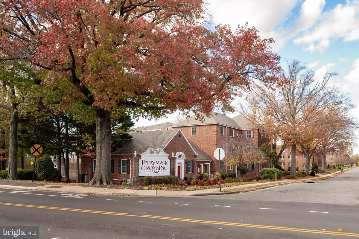 Alexandria, VA 22314,1630 W ABINGDON DR #202