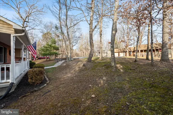 Cross Junction, VA 22625,106 REDBUD CIR