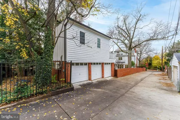 Washington, DC 20007,2717 38TH ST NW