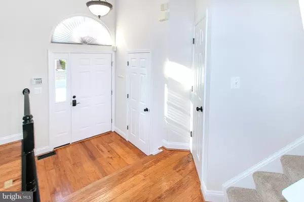 Leesburg, VA 20175,648 BURNSIDE TER SE