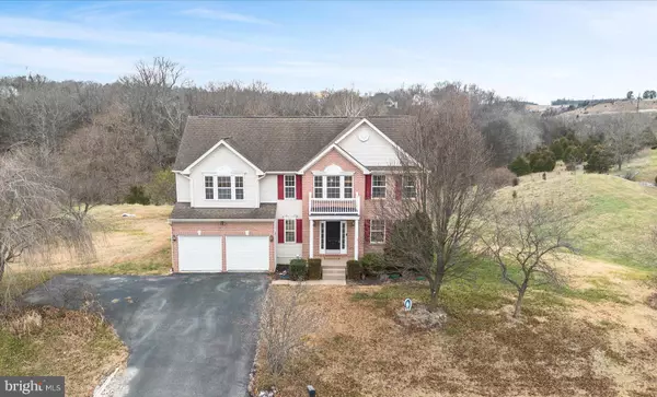 211 STRATUS DR, Kearneysville, WV 25430