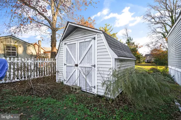 Chincoteague Island, VA 23336,5186 COLEYS LN