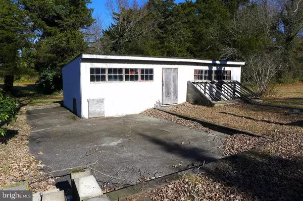 Fairton, NJ 08320,19 FAIRTON CEDARVILLE RD