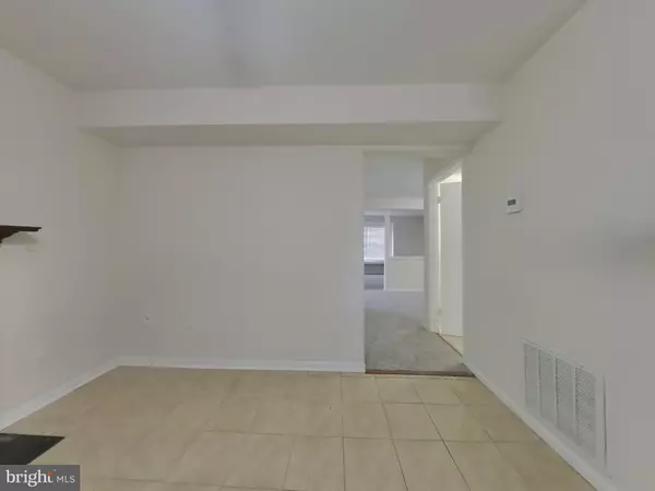 Waldorf, MD 20603,4192 BLUEBIRD DR