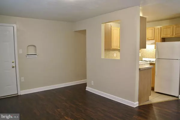 Harrisburg, PA 17109,4004 WALNUT ST #A2