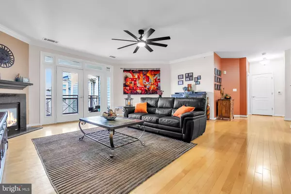 1641 LADUE CT #402, Woodbridge, VA 22191