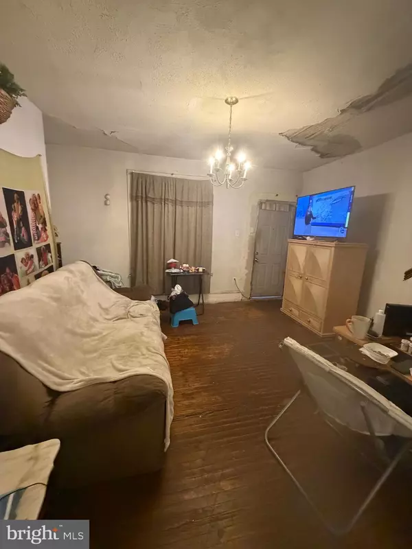 Philadelphia, PA 19143,1336 S LINDENWOOD ST