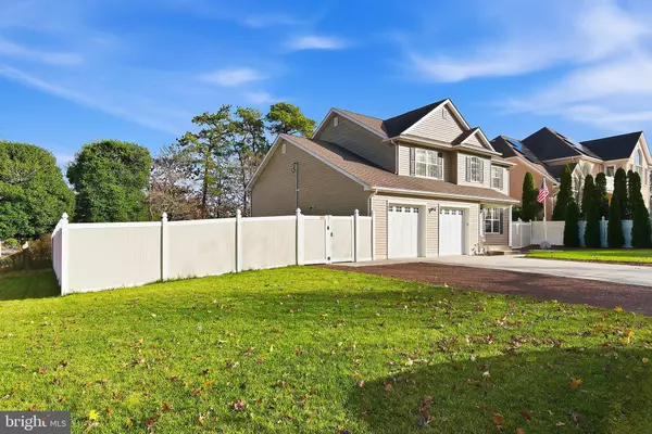 Toms River, NJ 08757,912 HANNIBAL ST