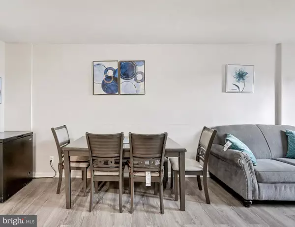 Alexandria, VA 22304,5340 HOLMES RUN PKWY #1118