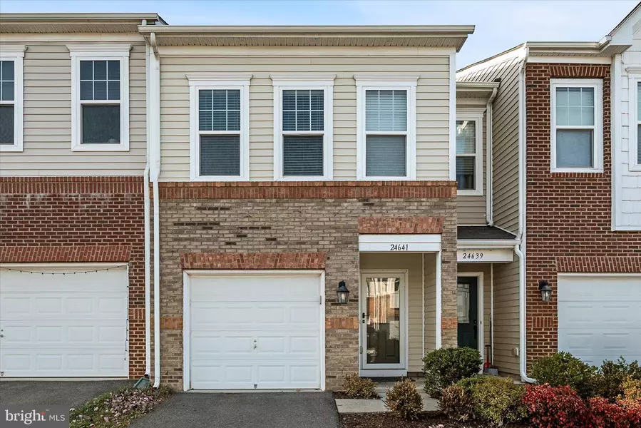 24641 GREYSTEEL SQ, Aldie, VA 20105