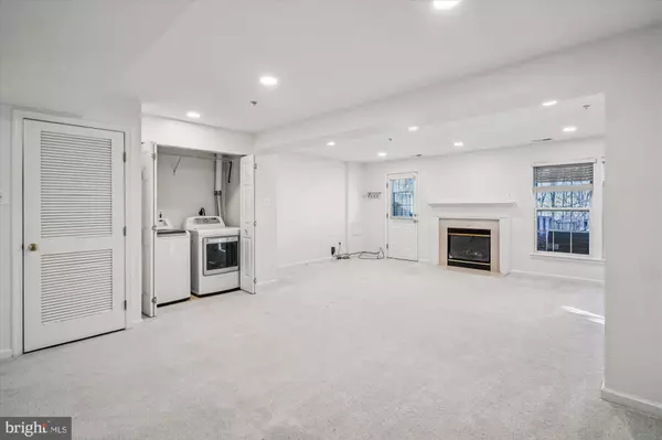 Olney, MD 20832,4617 WESTON PL