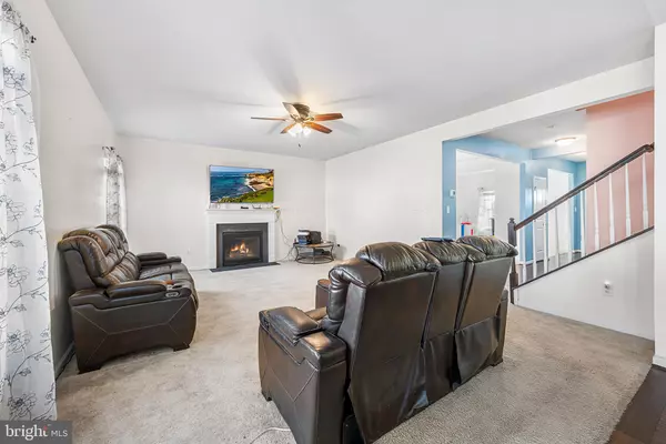 Dover, DE 19901,199 LOGANBERRY TER