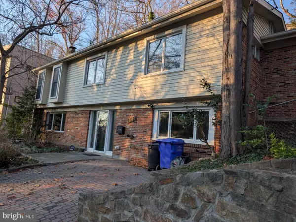 Bethesda, MD 20817,6705 GOLDSBORO RD