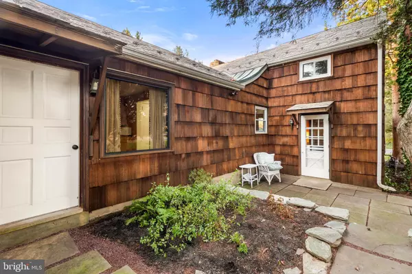 Mount Joy, PA 17552,216 PARK AVE