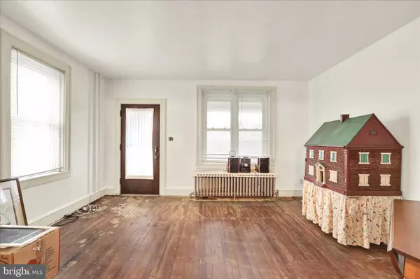 Reading, PA 19607,1602 CROWDER AVE