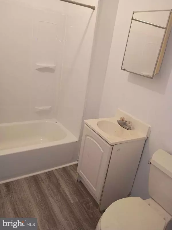 Philadelphia, PA 19145,1911 MCKEAN ST