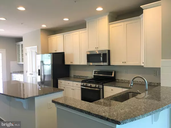 Upper Marlboro, MD 20772,10510 PRESIDENTIAL PKWY