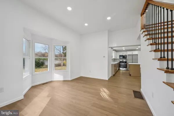 Vineland, NJ 08361,998 E BUTLER AVE