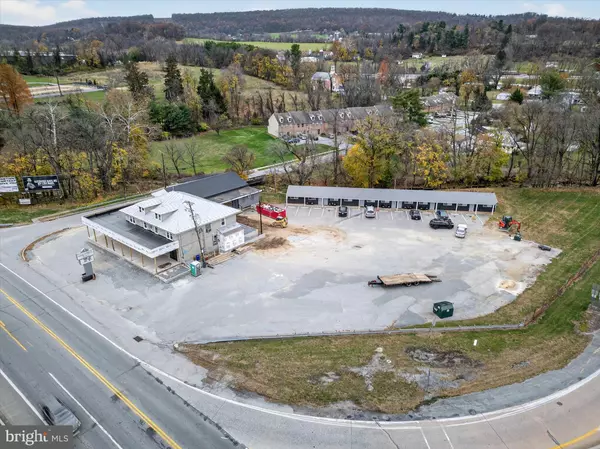 Hellam, PA 17406,671 MARKET ST