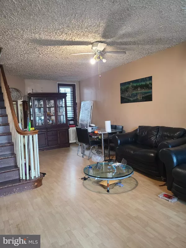 Philadelphia, PA 19125,2461 JASPER ST