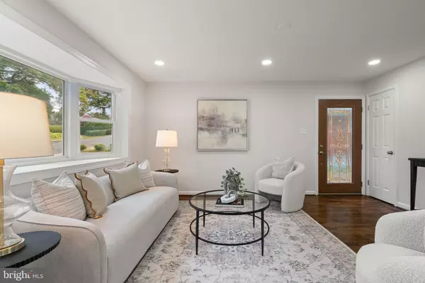 Alexandria, VA 22306,2711 GROVETON ST