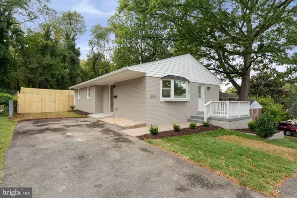 2711 GROVETON ST, Alexandria, VA 22306