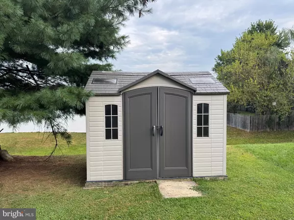 Dover, PA 17315,1606 CONDOR LN