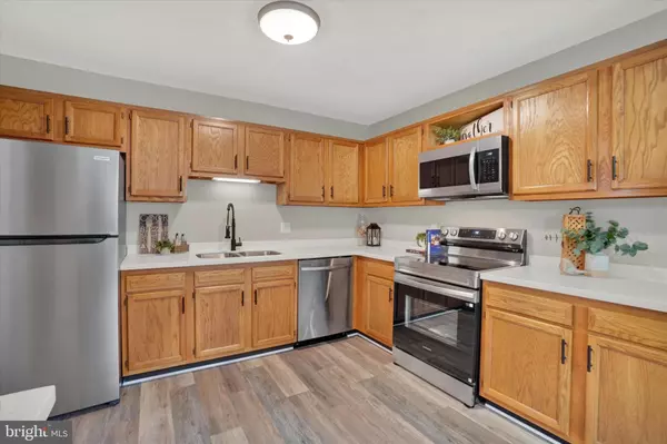 Dover, PA 17315,1606 CONDOR LN