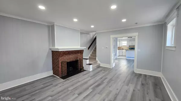 Trenton, NJ 08618,359 PARKWAY AVE