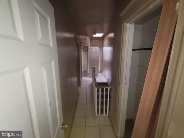 Philadelphia, PA 19134,828 E CORNWALL ST