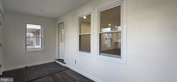 Hamilton, NJ 08629,121 DICKINSON AVE