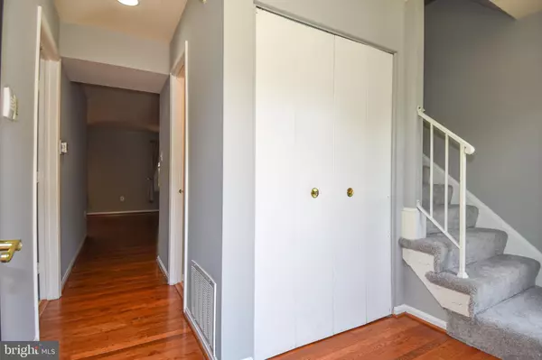 Gaithersburg, MD 20878,14 FENCELINE DR