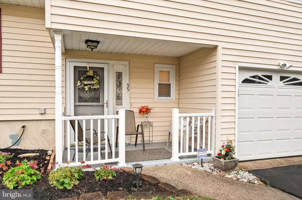 Hamilton, NJ 08690,35 WESLEYAN DR