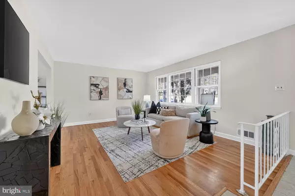 Rockville, MD 20853,5202 DRAKE TER