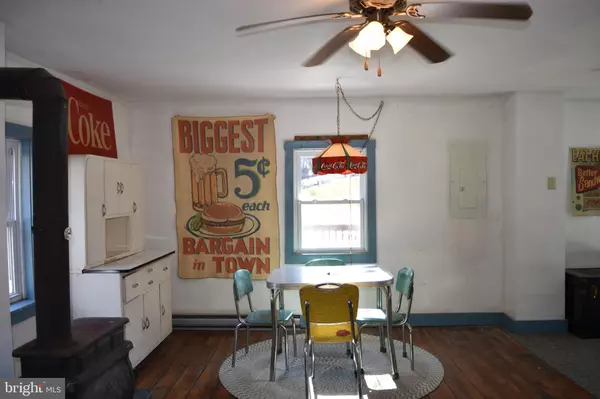 Berkeley Springs, WV 25411,1417 MOUNTAINSIDE