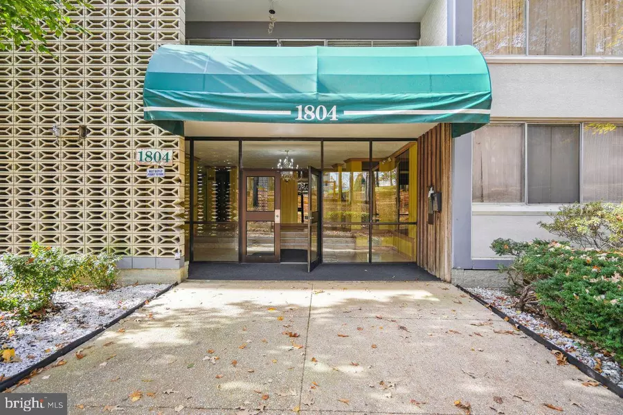 1804 METZEROTT #303, Hyattsville, MD 20783