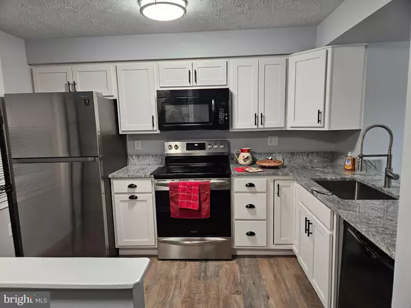 Elkridge, MD 21075,5942 ROWANBERRY DR #18 C